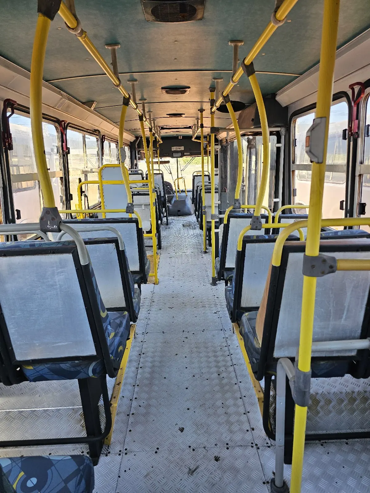 Ônibus Mercedes 2010 - Imagem 4